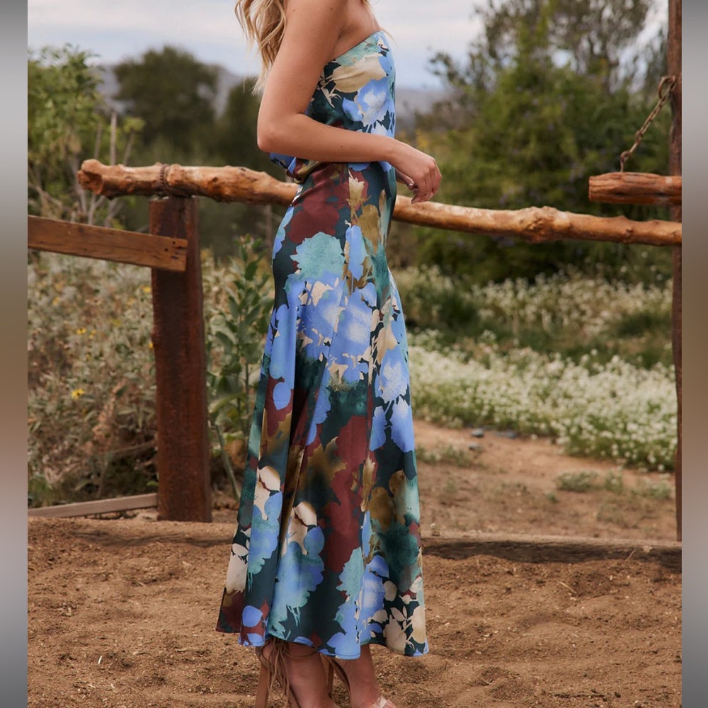 Natalia Blue Floral Printed Strapless Maxi Dress